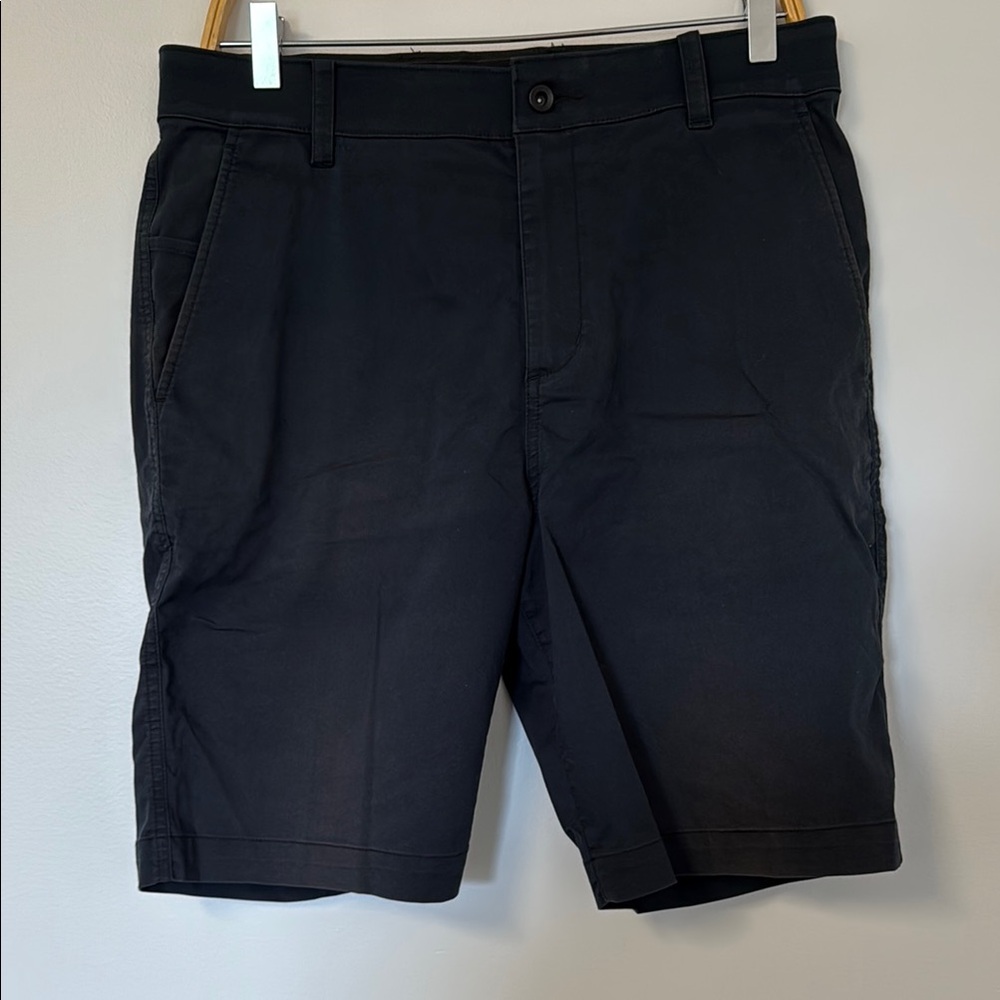 Nike Black Flat Front Shorts Versatile Design